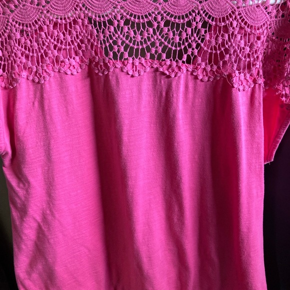 Two cap sleeve v neck shirts - Picture 7 of 13